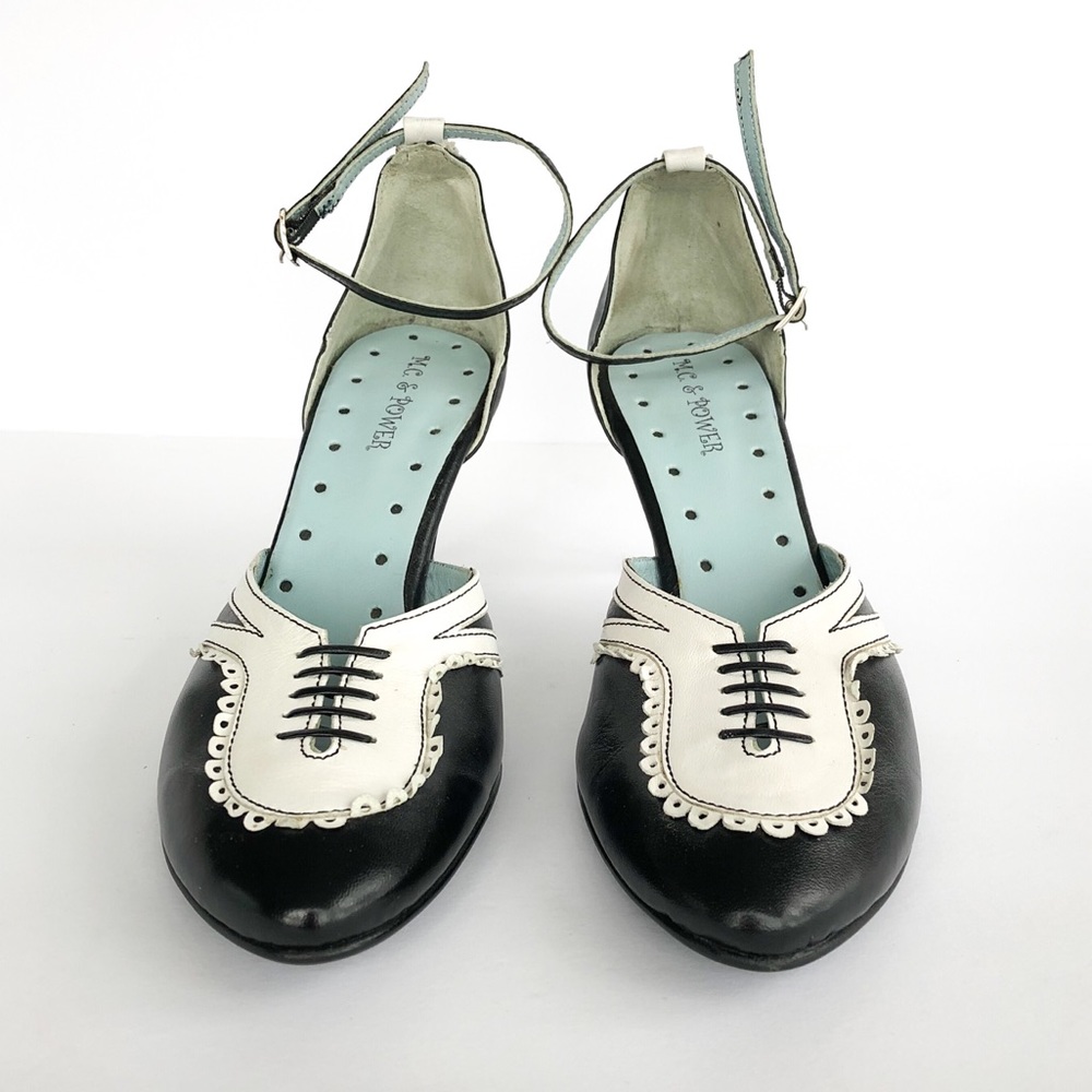 🔥 HOST PICK! D'Orsay-Inspired Ankle Strap Pump 🔥 - Picture 3 of 8